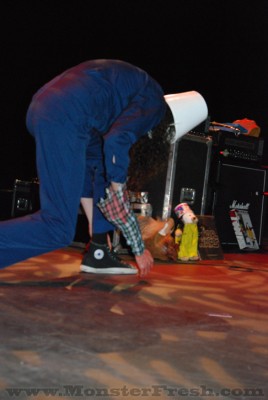 buckethead fake arm new years seattle