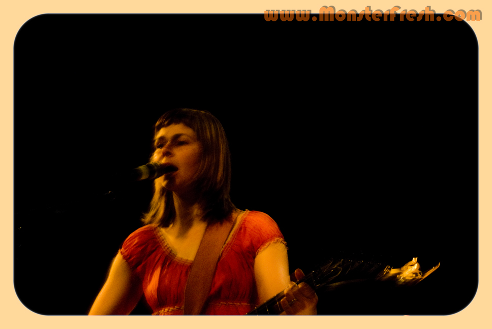 frances-mckee-vaselines-seattle-retro