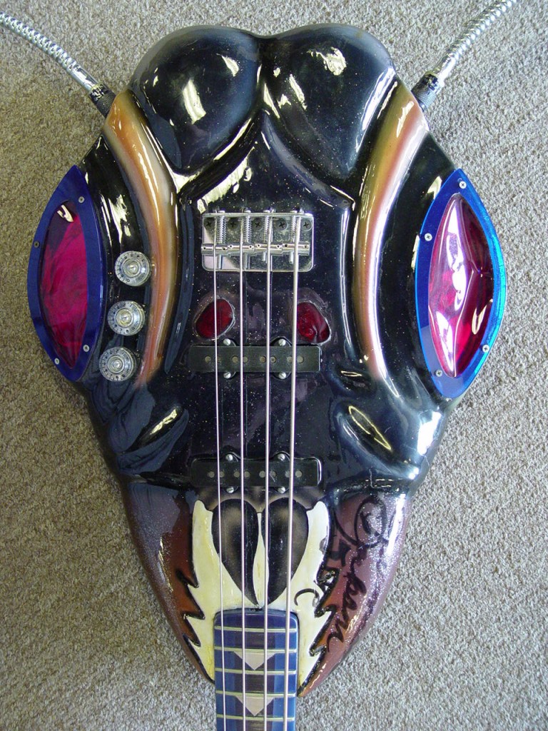 ant bass body close up