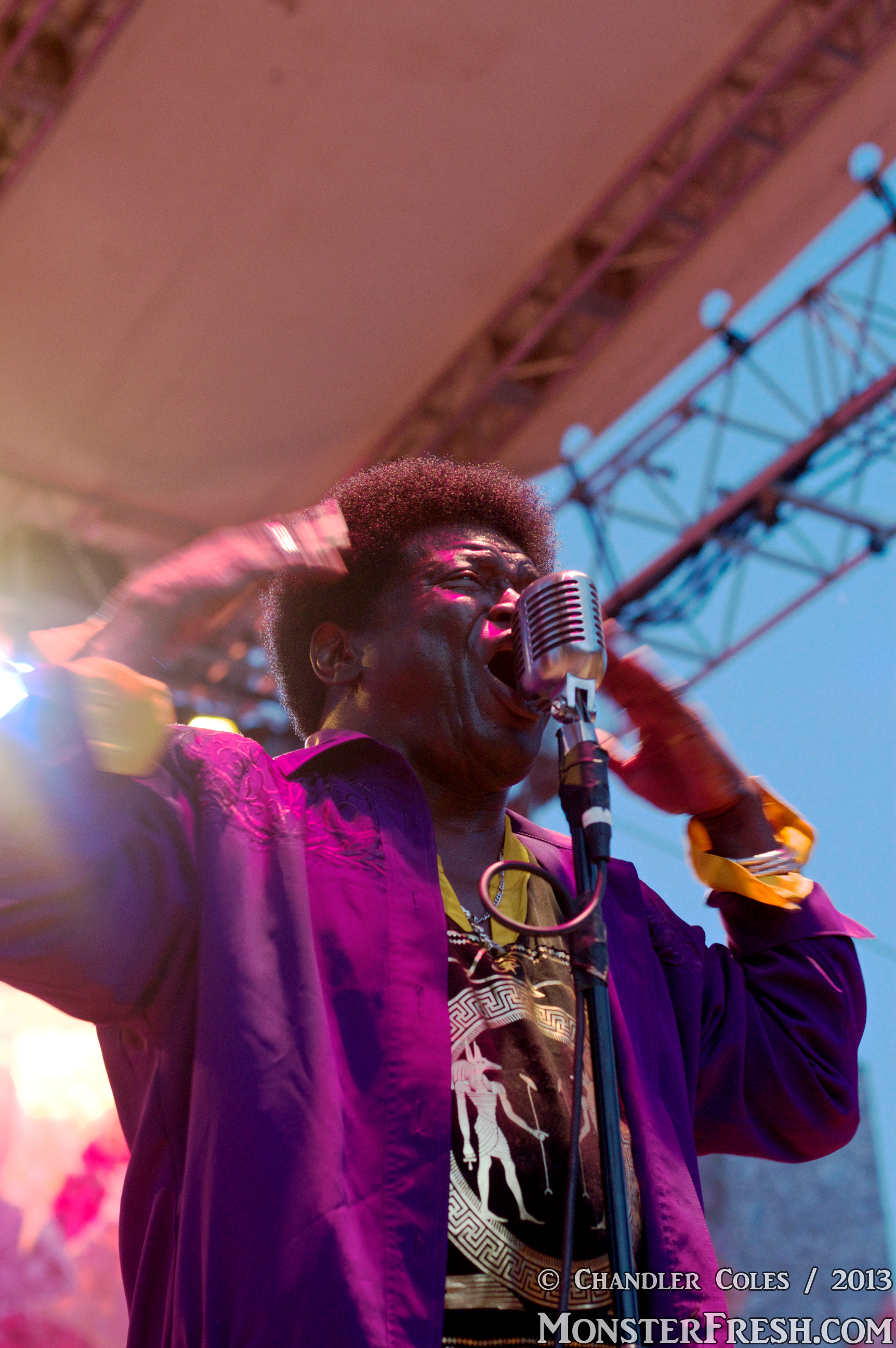 charles bradley head touch